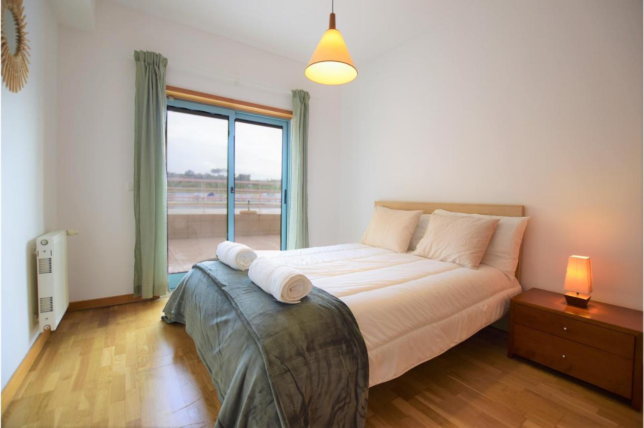 Marina De Albufeira T1 Ate 2 Pax Ou T2 Ate 6 Pax Com Piscina E Vista Marina Apartment Exterior photo
