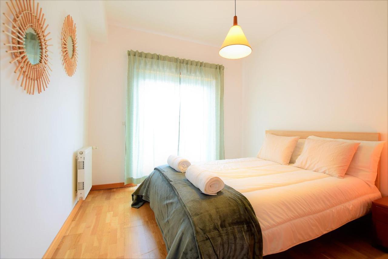 Marina De Albufeira T1 Ate 2 Pax Ou T2 Ate 6 Pax Com Piscina E Vista Marina Apartment Exterior photo